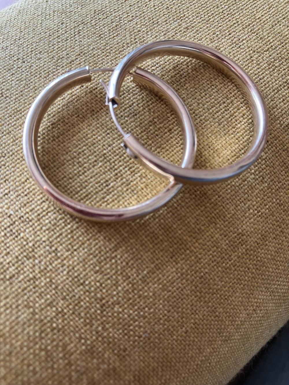 14K Gold Puff Hallow Hoop Earrings by JCM Jacmel - Picture 2 of 8